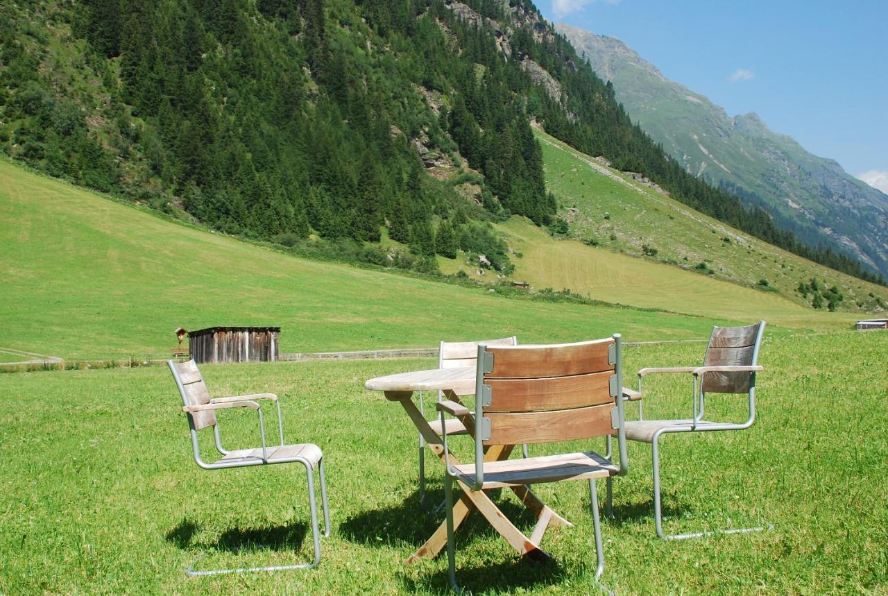 Pension Steinkogel St. Leonhard im Pitztal Exterior foto