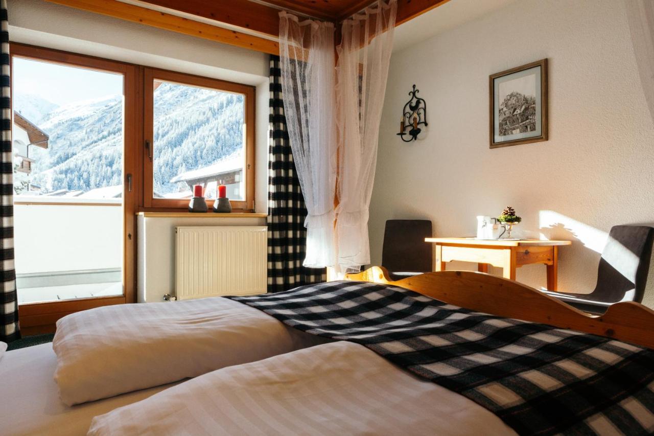 Pension Steinkogel St. Leonhard im Pitztal Exterior foto