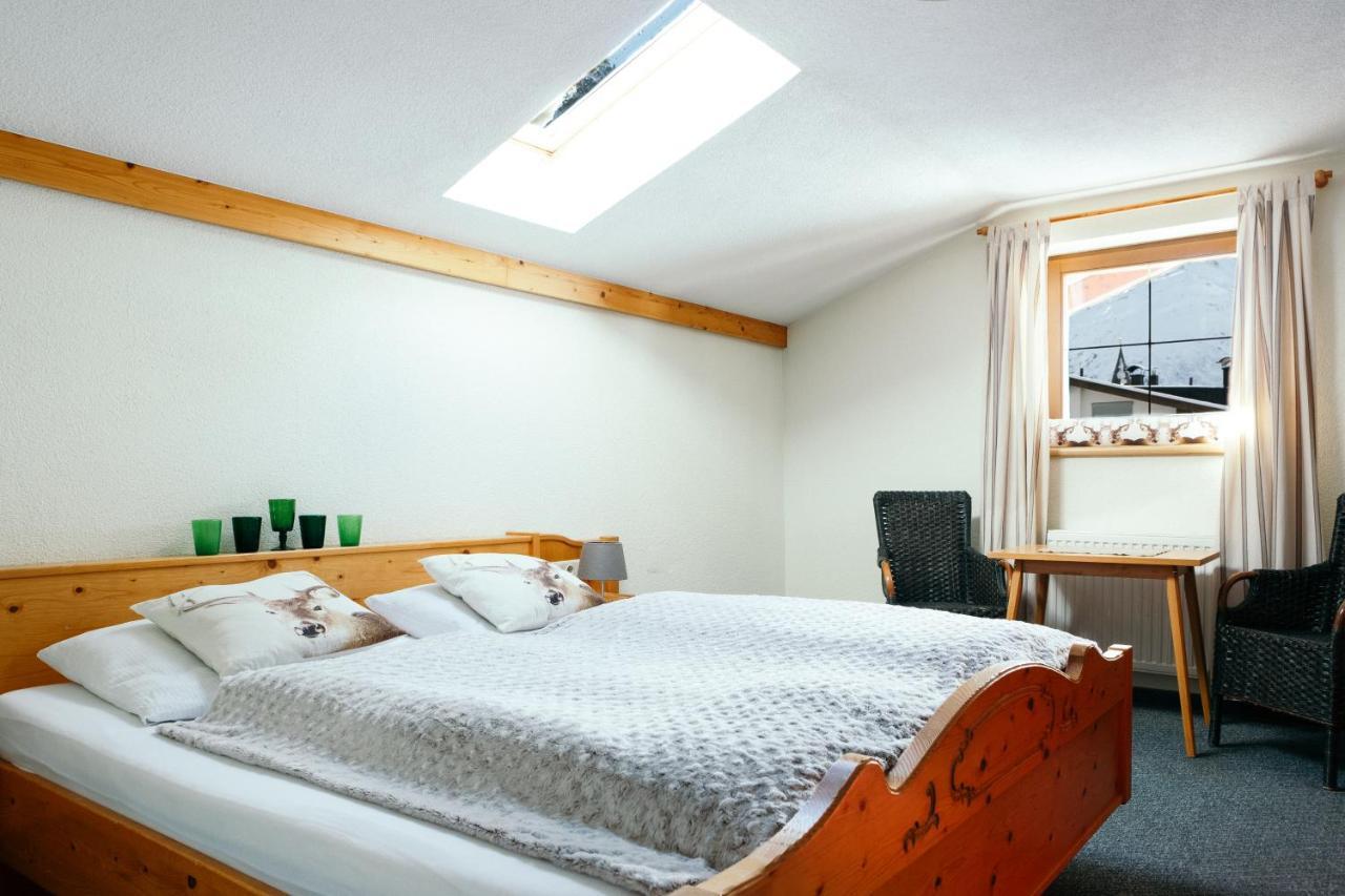 Pension Steinkogel St. Leonhard im Pitztal Exterior foto
