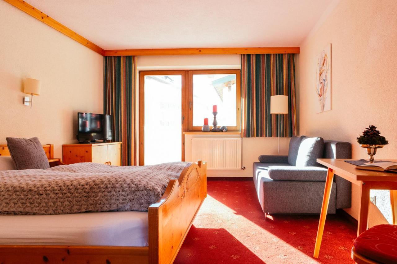 Pension Steinkogel St. Leonhard im Pitztal Exterior foto