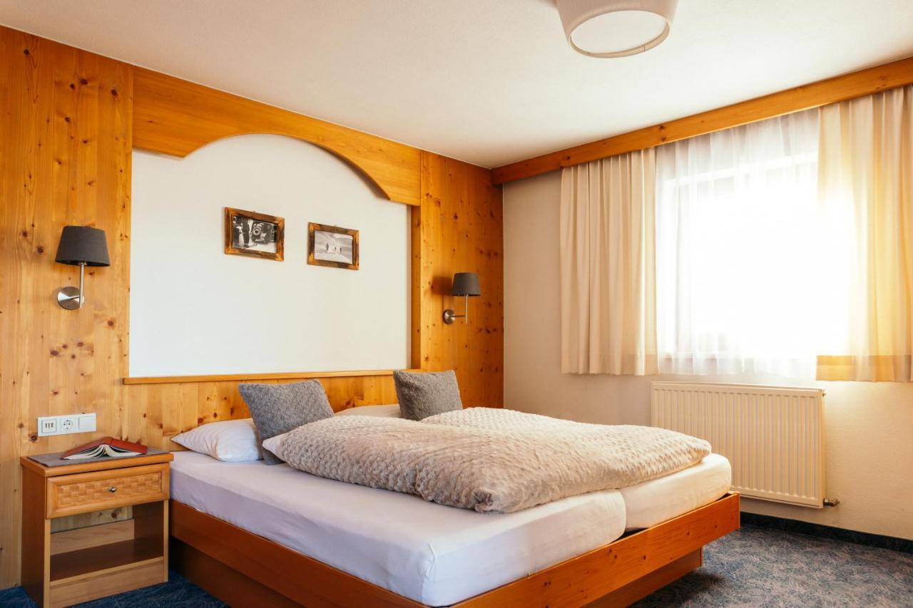Pension Steinkogel St. Leonhard im Pitztal Exterior foto